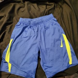 Nike Boys Dri Fit shorts size LG 10-12, blue with neon yellow with pockets